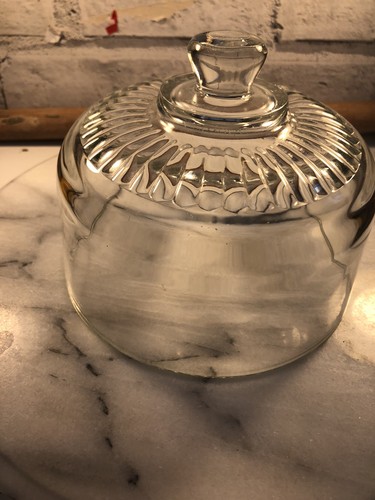 Clear glass cheese cake - cheese, dome