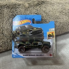 Hot Wheels 19 Chevy Silverado