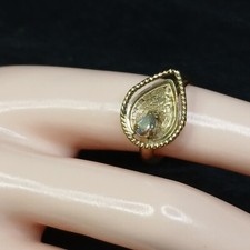 Vintage Sovereign Shank 14k