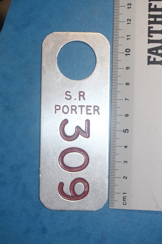 Large southern railway porter - large,