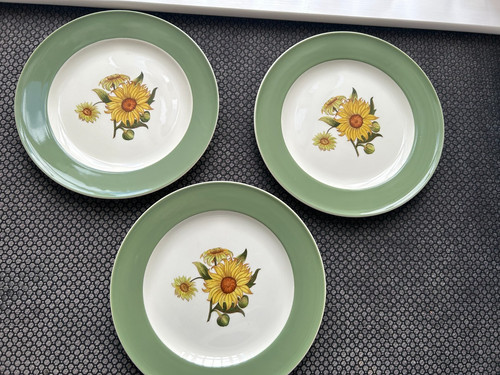 Wedgwood sunflower 10 inch - wedgwood,