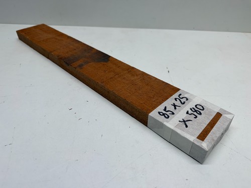 Rough sawn mahogany sapele - sawn,