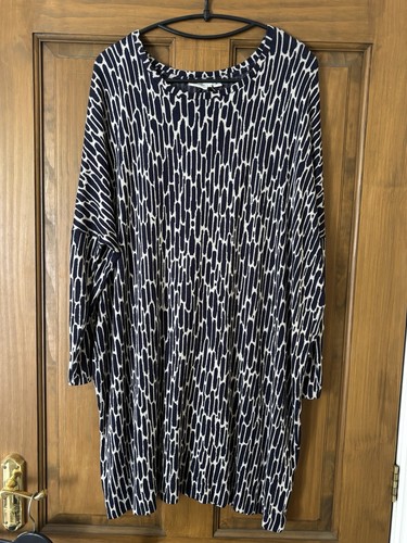 Masai women navy - masai, geometric