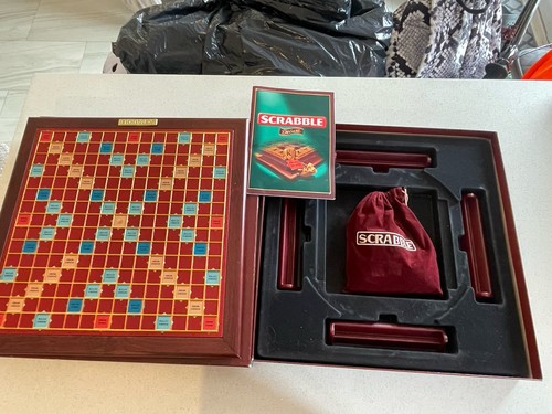Scrabble deluxe edition - scrabble,