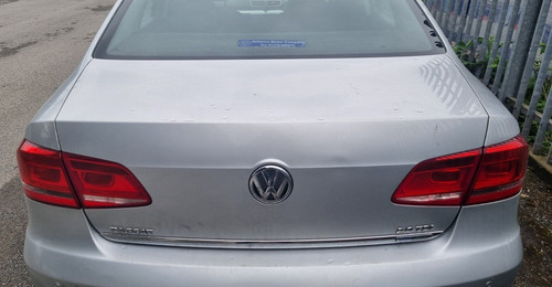 Volkswagen passat saloon - volkswagen,