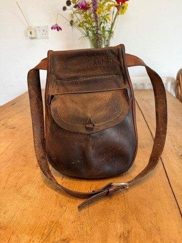 Vintage leather belt cartridge