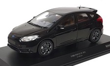Minichamps 1/18 Scale 110 082000 - 2011 Ford Focus ST - Met. Black