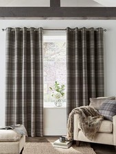 Laura Ashley W223 x D183 cm