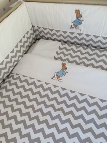 Beautiful peter rabbit - cot, bed