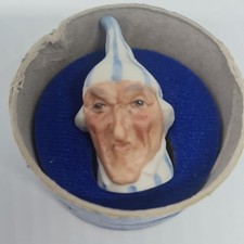 DICKENS CHARACTER,Scrooge,VINTAGE HAND PAINTED CERAMIC THIMBLE,BOXED.