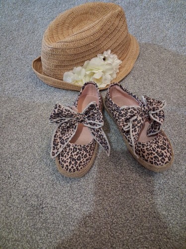 Size girls leopard plimsole - 9,