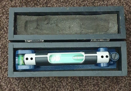 Moore wright engineers level - moore,
