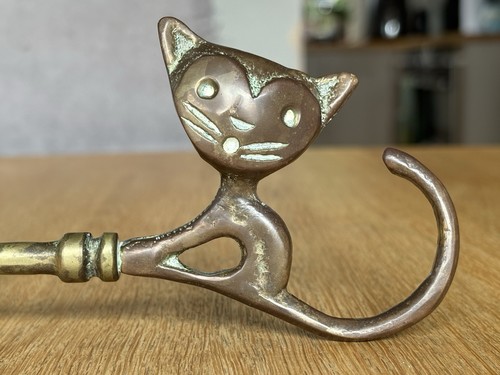 Vintage cat brass shoe horn - shoe,