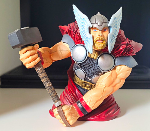 Diamond select toys marvel - toys,