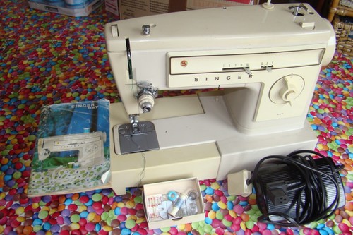 Singer sewing machine - singer, eletric