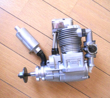 SAITO FA-180 Hemi Head 29.1cc