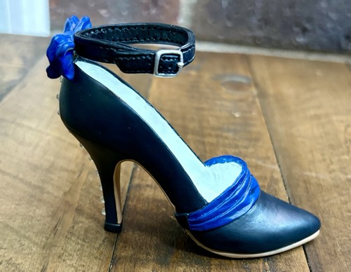 Just the right shoe - the,