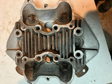 Triumph cylinder head - triumph,