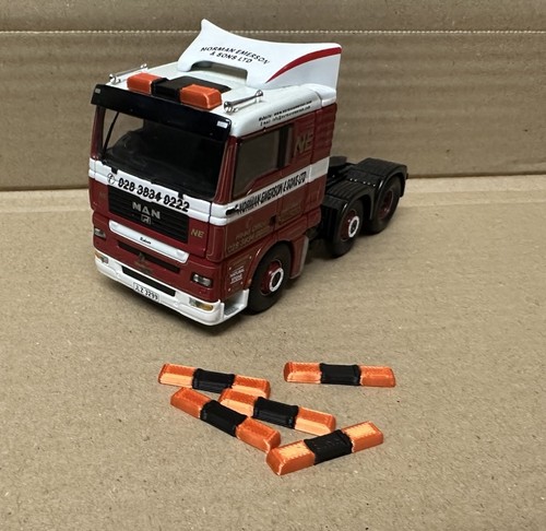 Scale truck black light - scale,