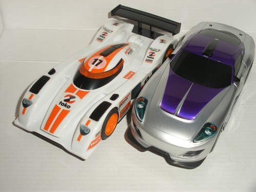 Scalextric pair of gt - -,