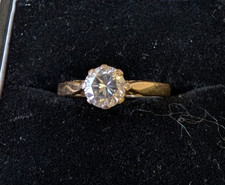 18ct Gold Ring Diamond