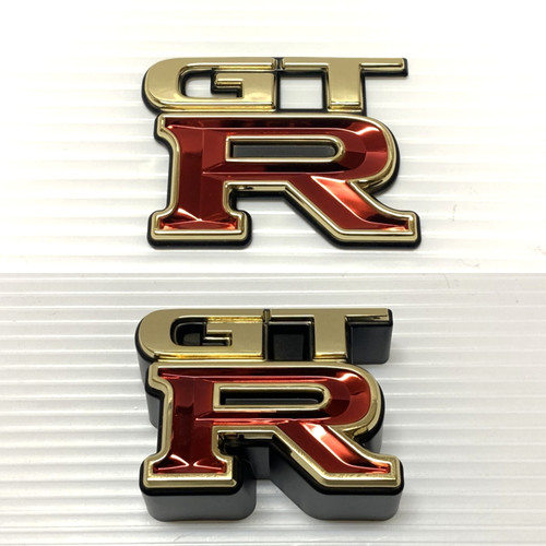 Gold emblem badge - gold,