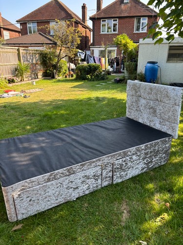 Single bed with matching - single,