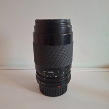 Sigma Zoom lens 1:4~5.6 f=70~210mm multi-coated, 52mm