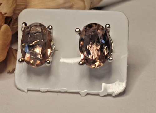 Turkish diaspore sultanite - diaspore,