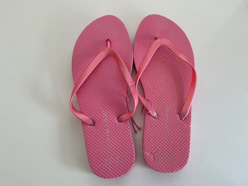 Brand never worn size - never, pink