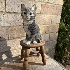 Cat / kitten on a Stool Leonardo Collection, Vintage Collectible Ornament Rare