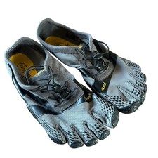 Vibram Mens Size 9-9.5 Gray