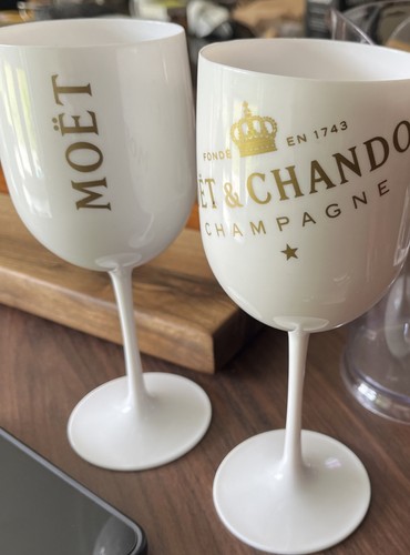 Moët chandon white - &,