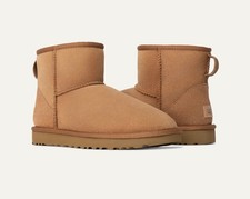 Size 7 - UGG Classic Mini II