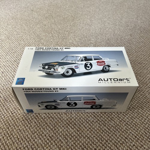 Autoart scale diecast - autoart, 1/18