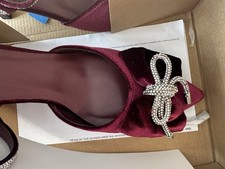 Burgundy Velvet-style Kitten