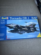 Revell 1:72 Tornado GR.1 RAF model kit 04619 Opened But New