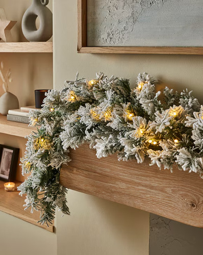 Pre lit flocked garland 1 - garland, 1.8m