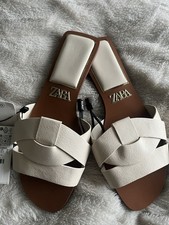 Size 3 Zara Flat Criss-Cross