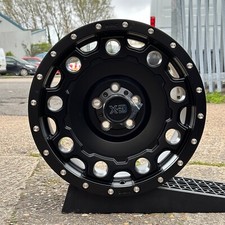 KMC XD Holeshot 17" x 8.5j