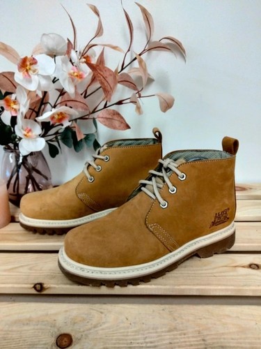 Cat caterpillar tan - , brown