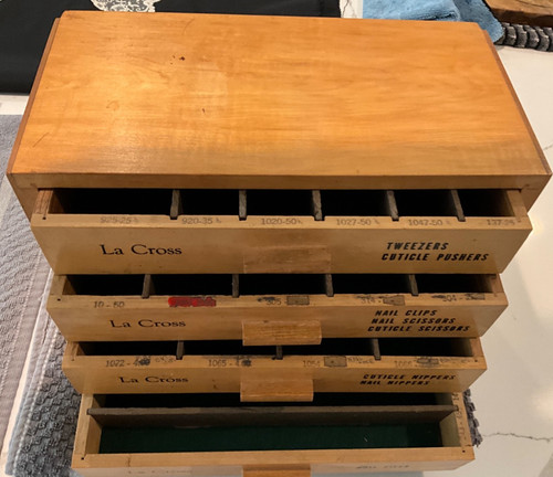 Vtg cross beauty shop - vtg., "la