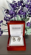 Hot Diamonds Sterling Silver Heart And Diamond Double Heart Stud Earrings In Box