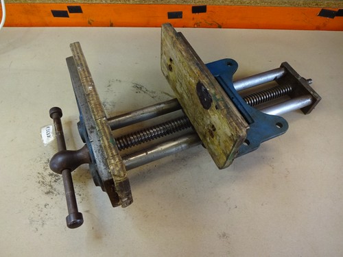 Record 2 p wood vice - 52,