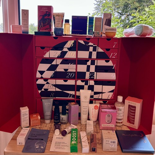 Harvey nichols beauty advent - harvey,