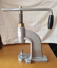 Eyeletting and Button Covering Machine  -  Hand Press ESAS51