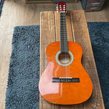 Start one guitar size 3/4