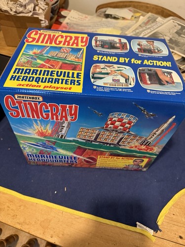 Vintage 1993 matchbox - 1993, stingray