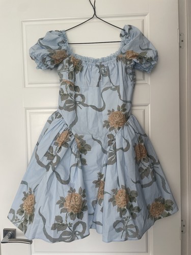 House small blue rosie - of,
