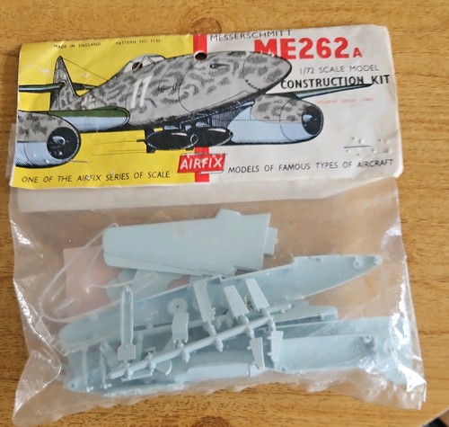 Airfix vintage red striped - airfix,